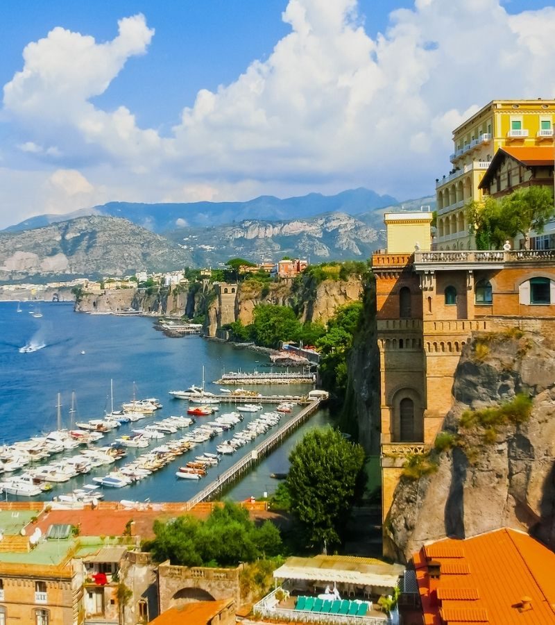 9D8N Southern Italy Escape (KIN)