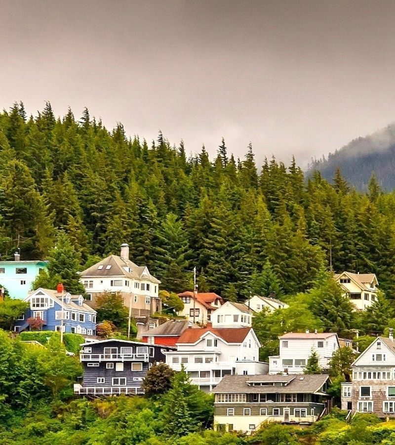 13D12N Alaskan Discovery by Land & Sea (8425)