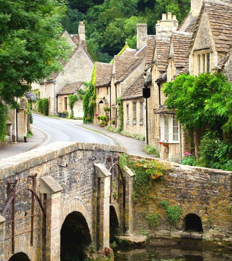 10D9N Essential Britain & Ireland (GB)