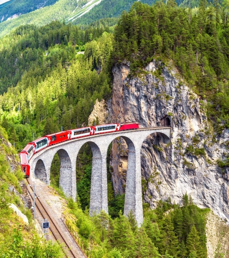 9D8N Grand Tour of Switzerland by Rail Winter
